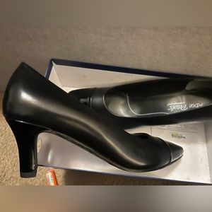 NBW Rose petals by walking cradles dress shoes